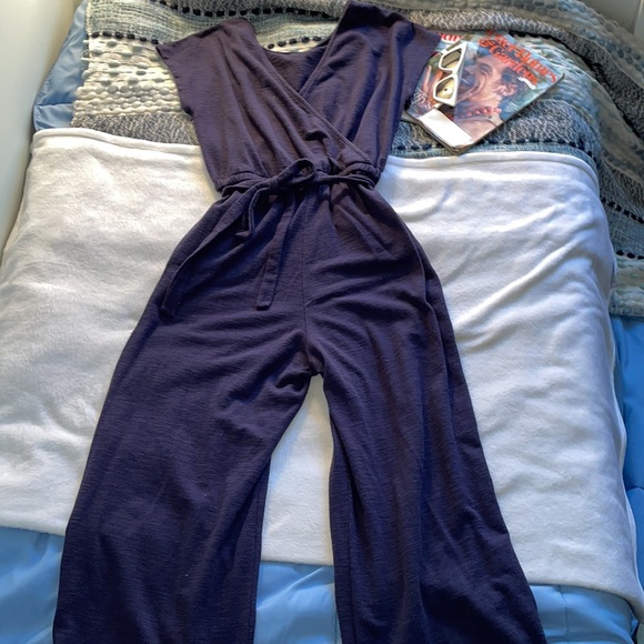 GAP Belted Jumpsuit- small - Picture 3 of 5